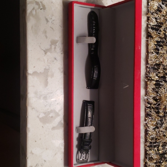 ASHFORD Diamond Bezel watch. w/2 leather s… - Picture 4 of 4